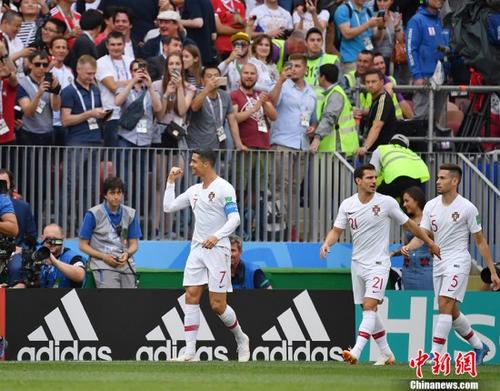  克莱蒙门将神勇发挥，多次扑救力保球队不败